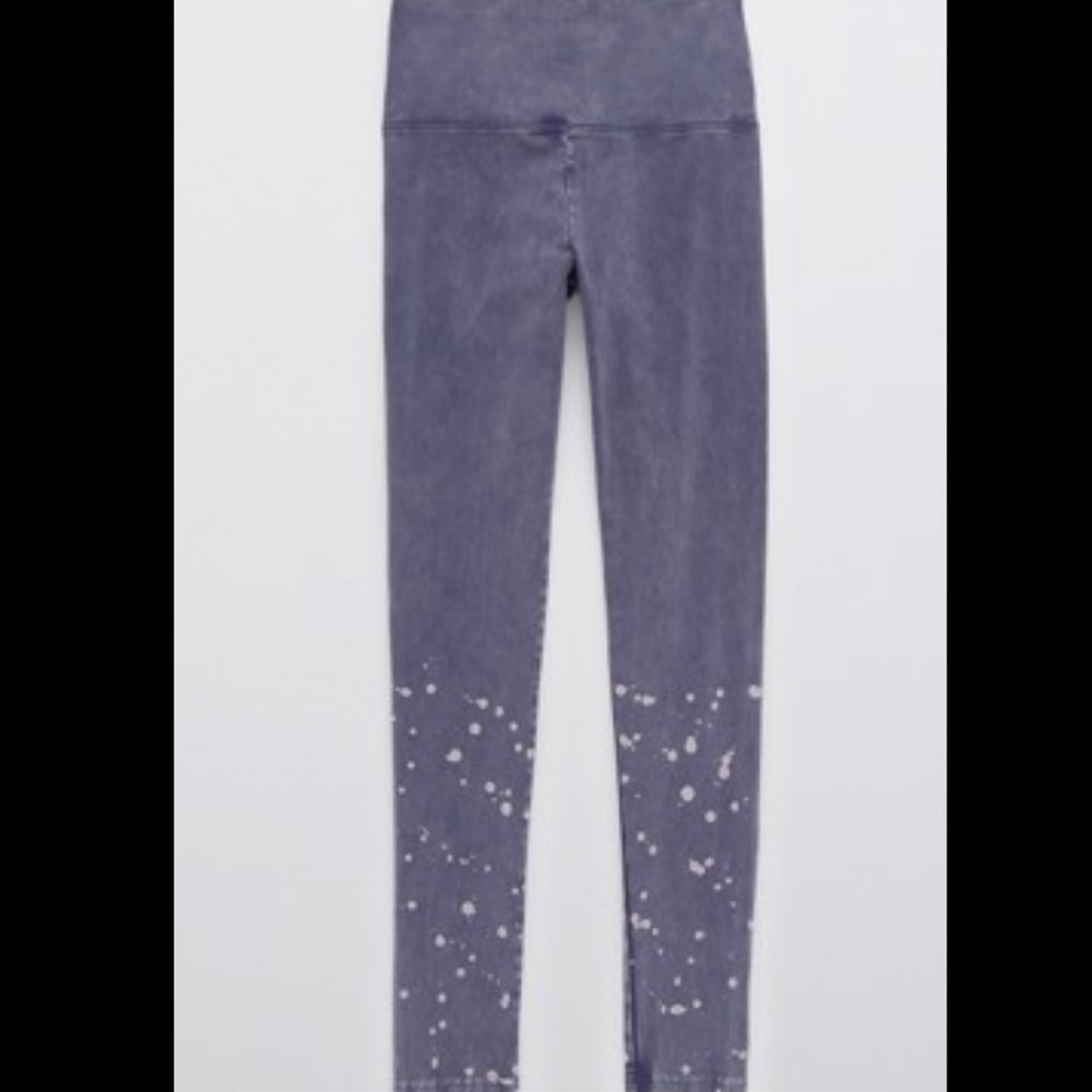 American Eagle  OFFLINE OG High Waisted Bleach Wash Legging Size MD